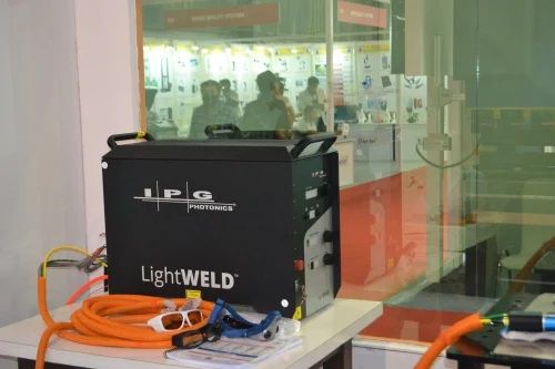 Sigma Laser Welding Machine, Weight : 120 Kg for Industrial