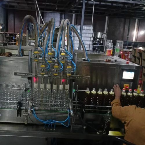 Automatic Single Phase Bottle Filling Machine, Voltage : 220 V