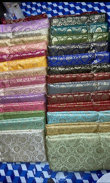 Tilfi Zari Brocade Fabric, Technics : Handloom