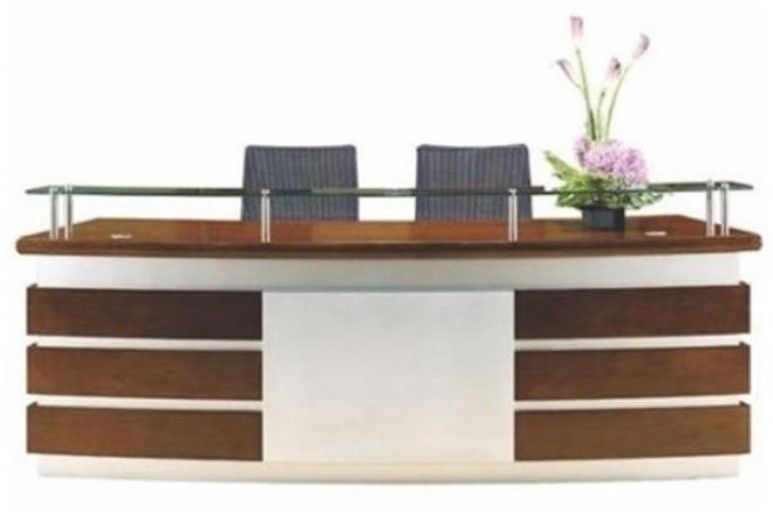 RT02 – Reception Table