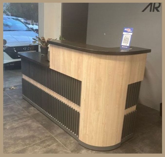 RT03 – Reception Table