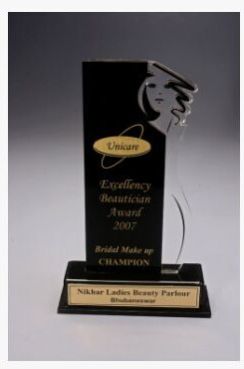 Woman’s Glory Award