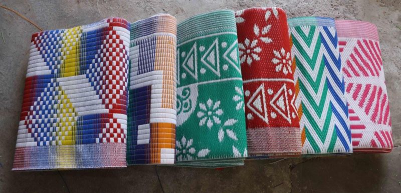 KHUSHI PONDS MAT 6*9 FEET