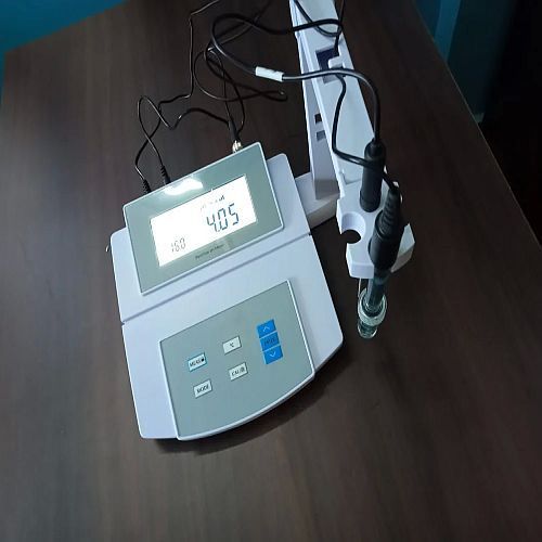 0-16 Microprocessor PH Meter