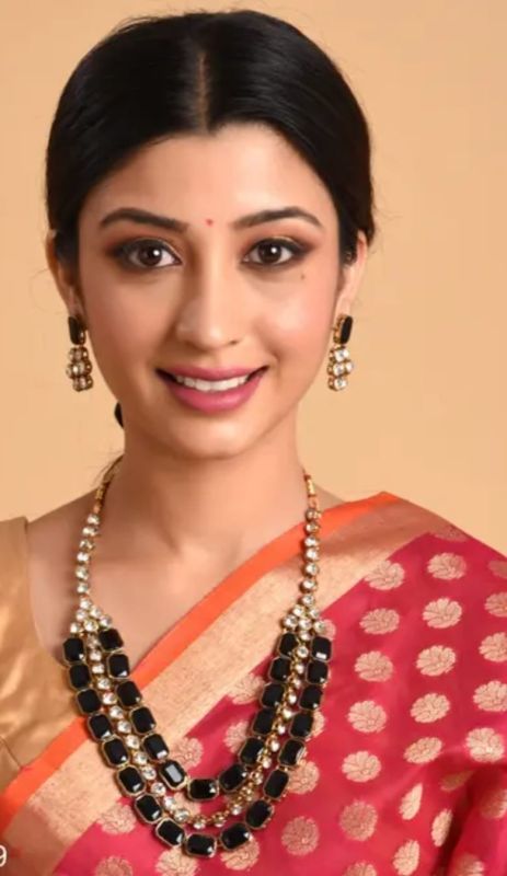 Classic Black & Gold Polki Necklace Set