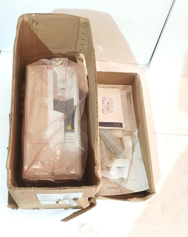 ABB Drive ACS580-01-034A-4 34A, 25HP New Open Box