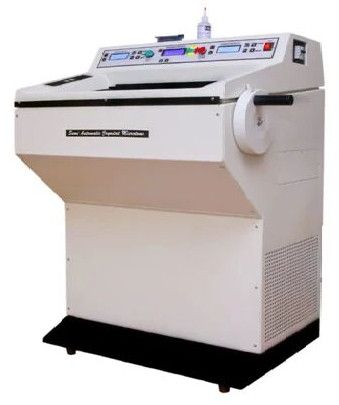 Electric Fully Automatic Cryostat Microtome Model Mcm-at
