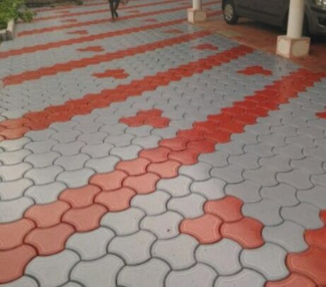 Diamond Brick : Grey, Thickness : 60 Mm for Driveway, Courtyards