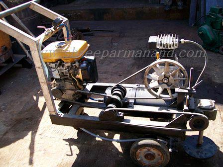 Shree Parmanand Road Broomer Machine
