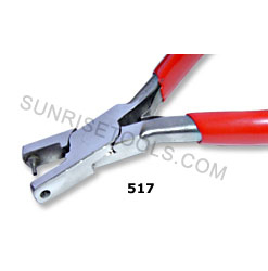 PLIER FOR PUNCHING HOLE