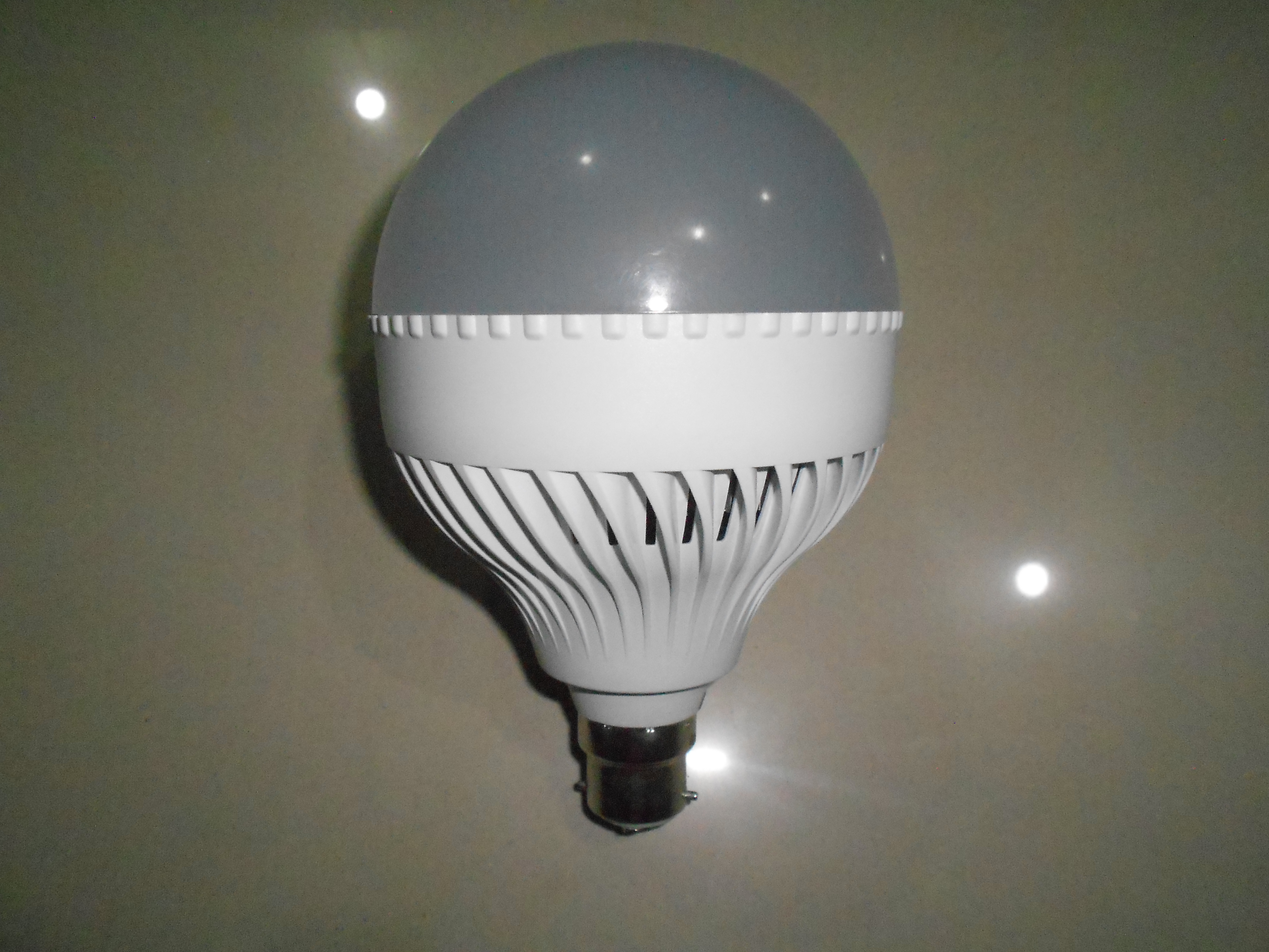 LED Bulb (36W), Voltage : AC 220-240v/50-60Hz
