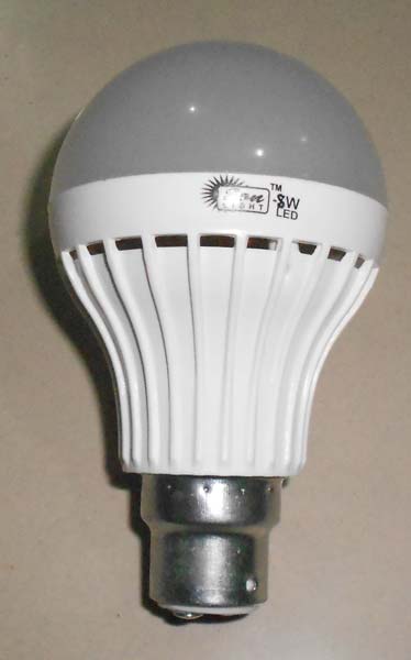 LED Bulb (8W)