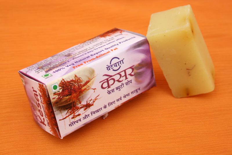 Gret Dhara Kesar face beauty soap, Size : 25