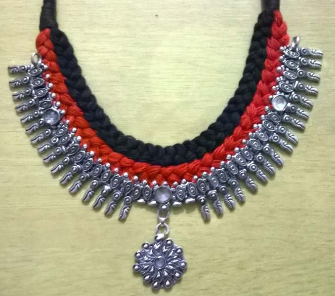 About you Handmade threaded Neck piece, Gender : female