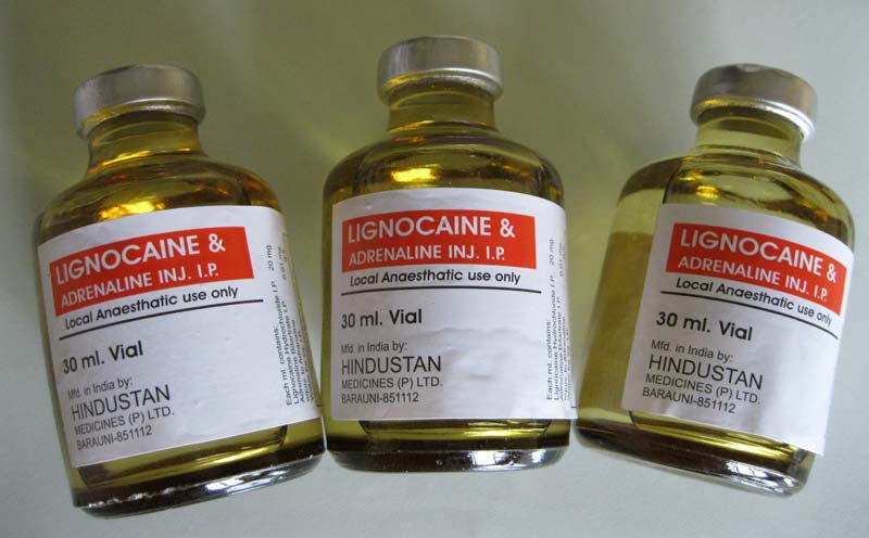 Lignocaine & Adrenaline Injection