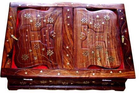 Wooden Quraan Box