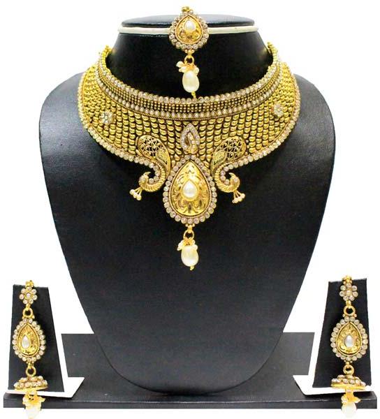 Zaveri Pearls Beautiful Carved Gold Look Necklace Set