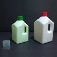 Coated HDPE Jerry Can, for Alcohol Packaging, Cold Drinks Packaging, Juice Packaging, Pattern : Plain