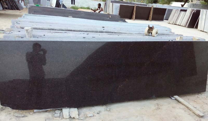 LEATHER BROWN GRANITE SLABS