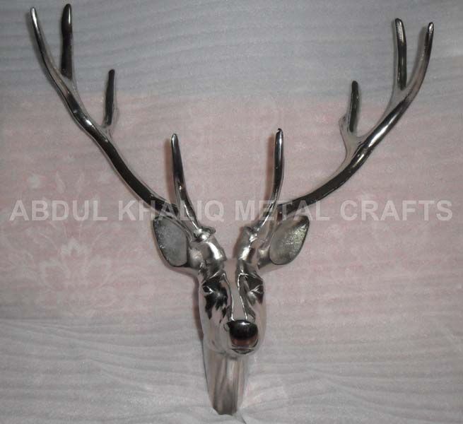 Polished Aluminum Wall Stag, for Industrial, Construction, Feature : Fine Finishing, Foldable, Durable