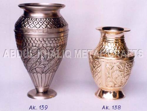Round Polished Brass Flower Vases, for Decoration, Color : Golden