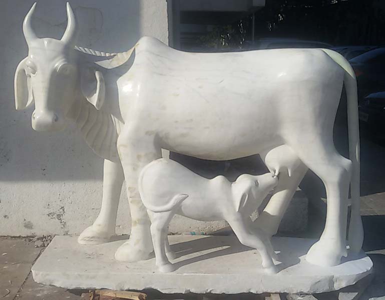 Polished Marble Cow Statue, for Dust Resistance, Shiny, Packaging Type : Carton Box