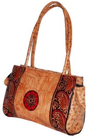 Ladies Goat Skin Leather Hand Bags Printed Colour