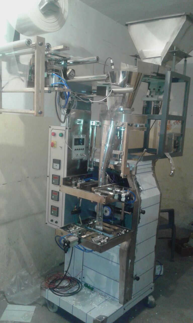 Pneumatic FFS PLC operated Snacks Packing Machine, Power : 2 kw at Rs 1 ...