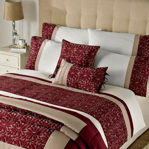 Double Bed Claret Blankets