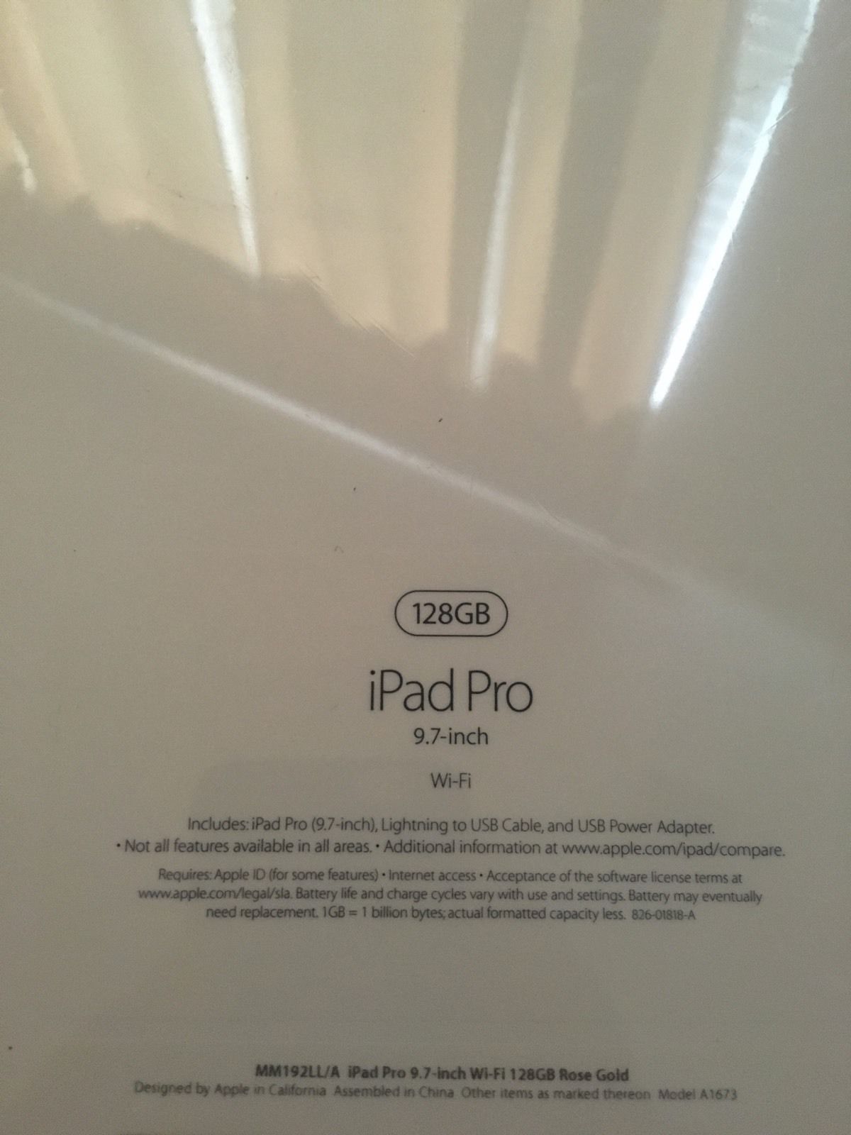 Apple iPad Pro 128GB, Wi-Fi, 9.7in - Rose Gold