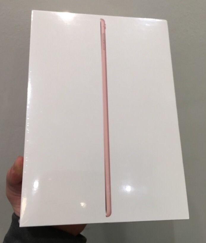 Apple iPad Pro 32GB, Wi-Fi, 9.7in - Rose Gold (Latest Model)