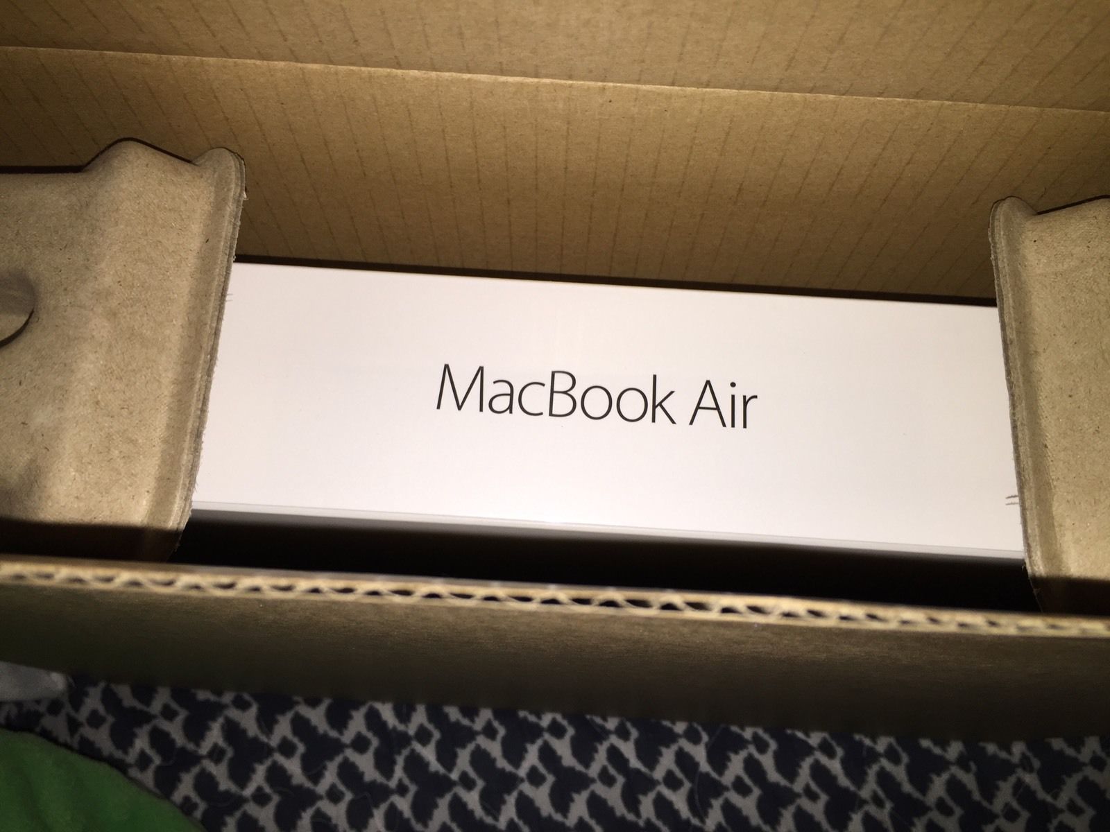 Apple Macbook Air 13 inch laptop