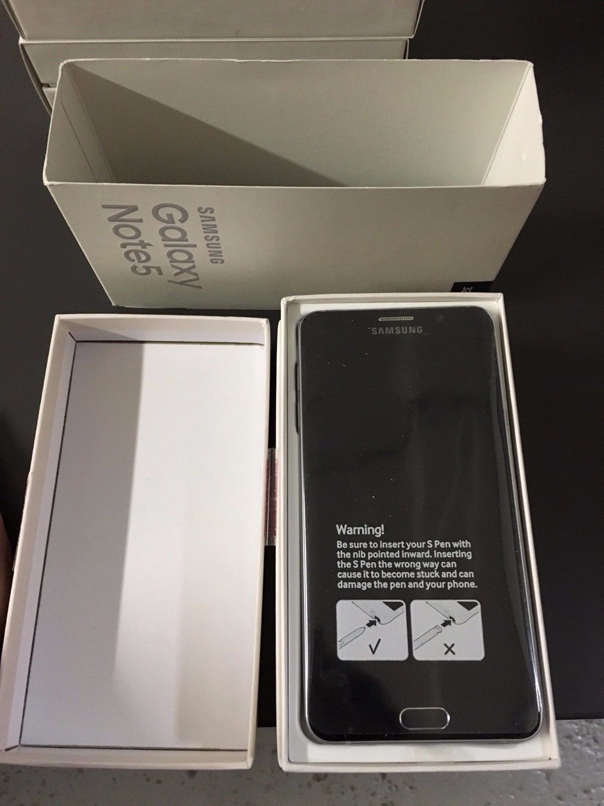 Samsung Galaxy Note5 SM-N920 - 64GB - Black Android
