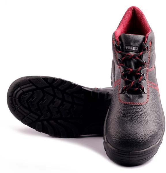 Wild Bull Red Power Plus Safety Shoes at Best Price in Kanpur Qazi