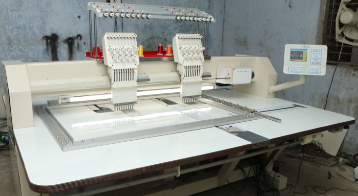 Automatic double head embroidery machine