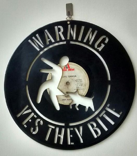 Warning Yes They Bite Wall Sticker