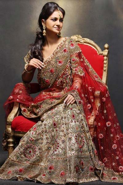 Printed Wedding Sarees, Work : Mirror Work at Best Price in Latur - ID ...