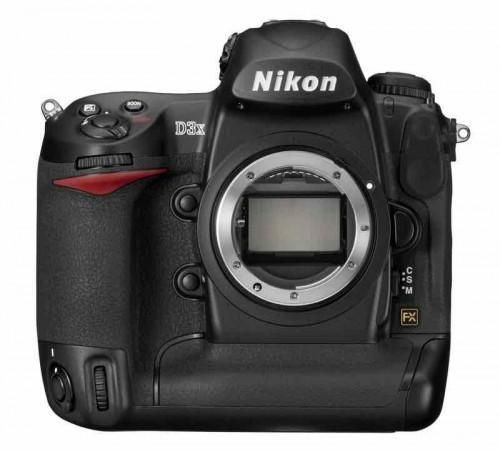Nikon D3X 24.5MP FX CMOS Digital SLR With 3.0-Inch LCD