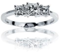 Diamond ring, Shape : Round