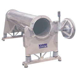 Water Extraction With Centrifuges