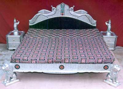 Silver Double Bed (RAI-1206-1)