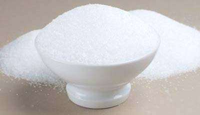 white refined sugar