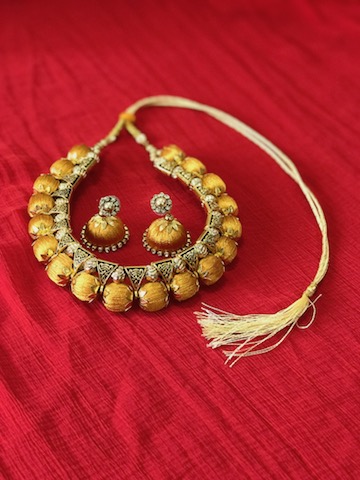 Abhushanam metal Silk Thread Necklace
