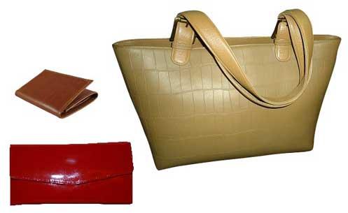 Polished Ladies Leather Handbags, for Formal Wear, Party Wear, Style : Modern