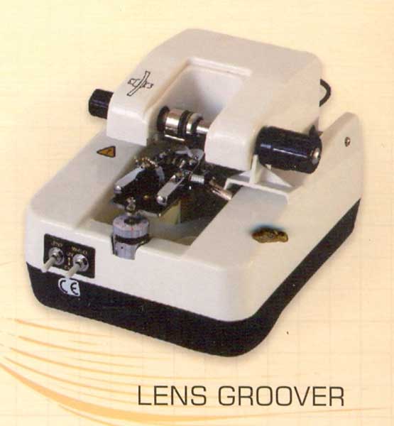 Lens Groover