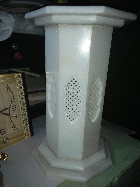 Lamp of marble jali stand