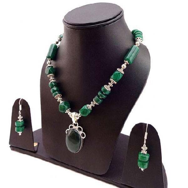Green Stone Necklace with Earrings : Handmade Jewellery