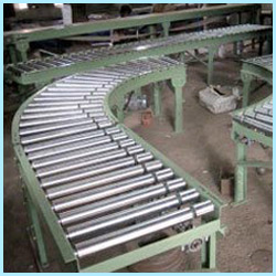 Submerged belt conveyor