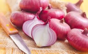Common Red Onion, for Cooking, Enhance The Flavour, Human Consumption, Packaging Type : Jute Bags