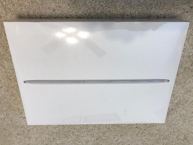 MLHA2LL A 12 Inch Apple MacBook